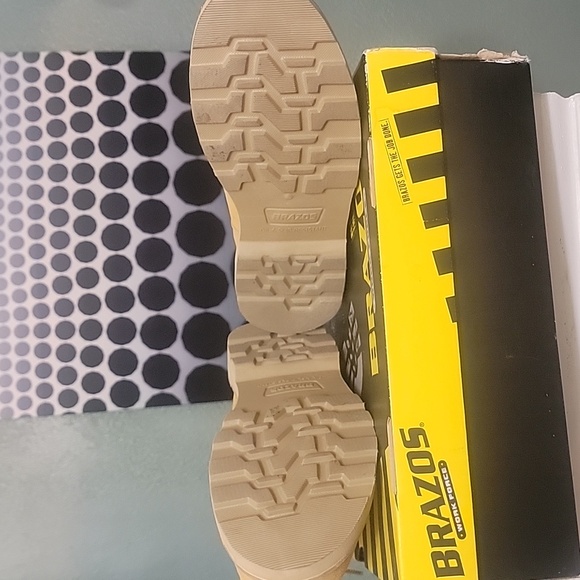 Steel toe boots - Picture 3 of 7